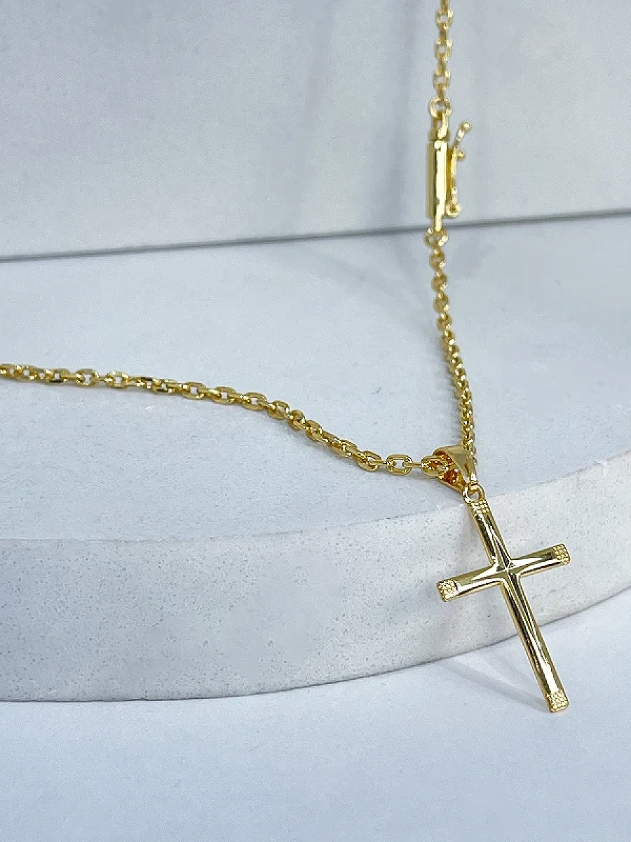 Corrente Cadeado 2mm 10,3g + Crucifixo Liso Borda Marcado 3x2cm 1g