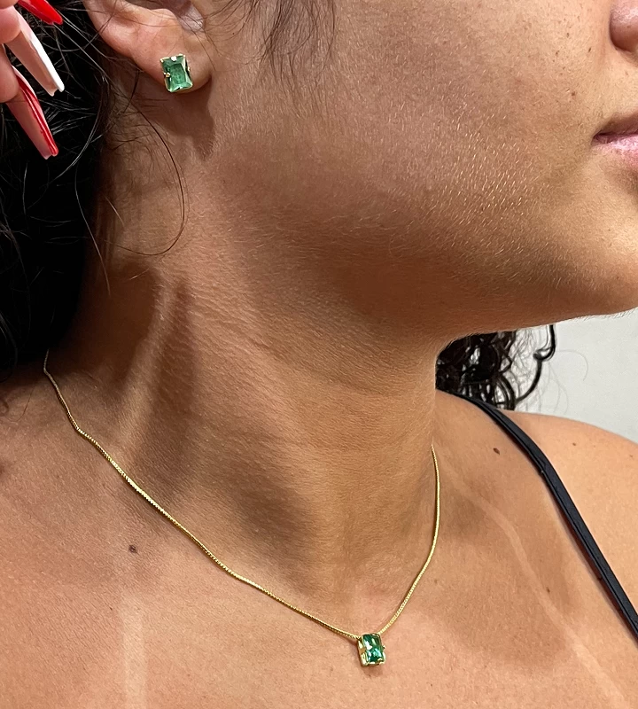 Colar Feminino Esmeralda
